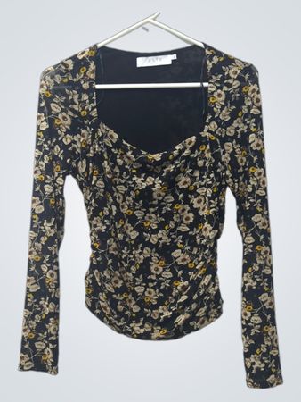 ASTR The Label Floral gerafftes Langarm-Oberteil
