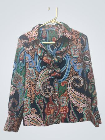 Paisley-Stoff Rüschenbluse