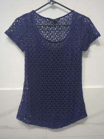 Banana Republic Navy gehäkeltes Top