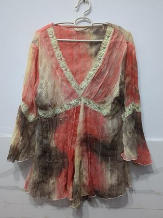Mars Girl V-Ausschnitt-Bluse
