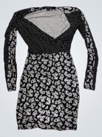 French Connection Langärmeliges Kleid mit gemischtem Muster