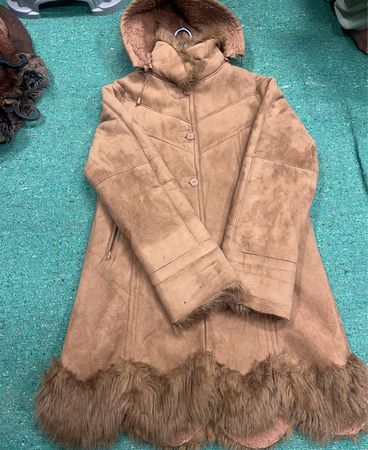 Bunek XL Tan Fur-Lined Hooded Coat