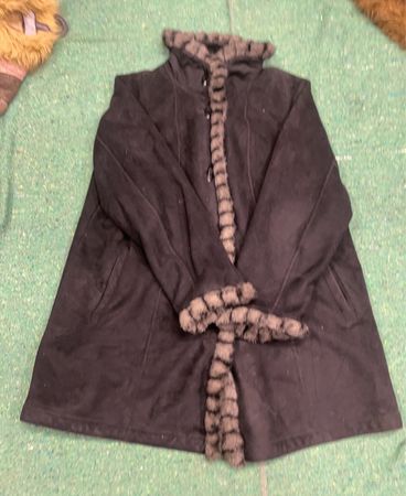 Jones New York Black Fur-Trimmed Coat