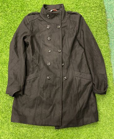 Camateau Black Coat