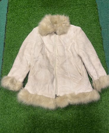Women's Fur Trimmed White Coat