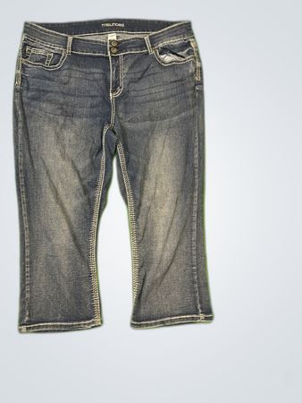 “Maurices Jeans”