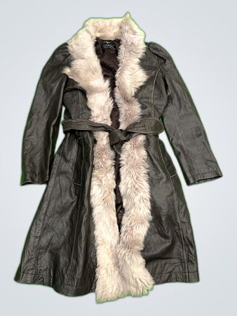 abrigo trench de piel sintética compagna