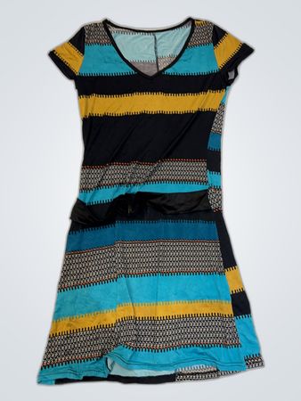 Mehrfarbig gestreiftes Minikleid