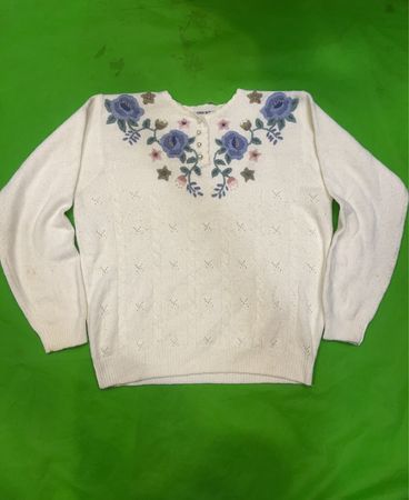 Alfred Dunner White Floral Sweater
