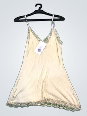 UNITED COLORS OF BENETTON Lace Trim Cami