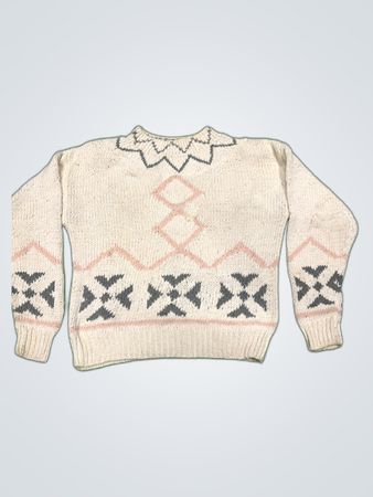 Liz Wear Geometric Knit Sweater