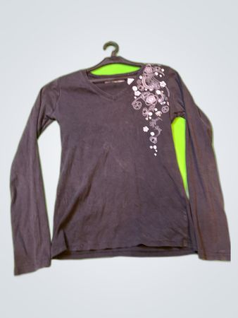 Cache Cache Long Sleeve V-Neck Embroidered Top