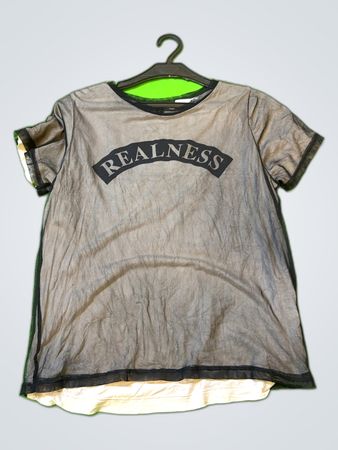 TALLY WEHL Gray Short Sleeve Shirt with REALNESS Print