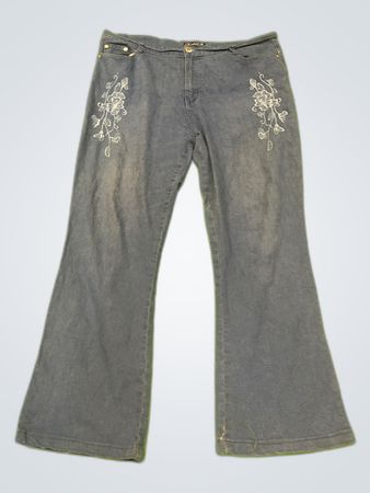 Fandu Flared Denim Jeans