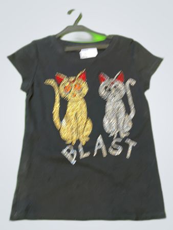 T-Shirt with Cat Graphic