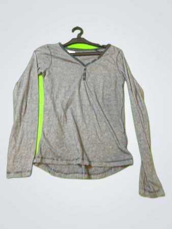 Unbranded Striped Long-Sleeve V-Neck Top