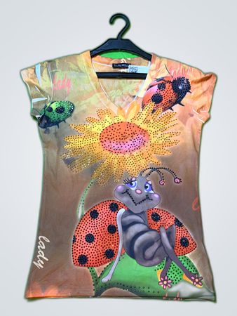 Alfa Belle Printed V-Neck T-Shirt