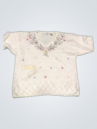 Sellecca Embroidered V-Neck Knit Sweater