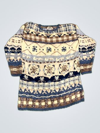 TIARA INTERNATIONAL Knit Sweater