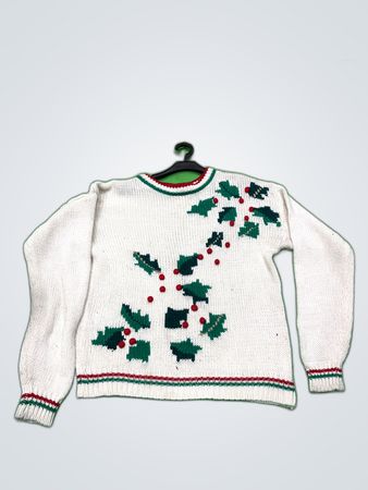 Hastings & Smith White Christmas Holly Knit Sweater