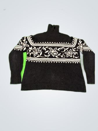 Bryantant Black Floral Embroidered Turtleneck Sweater