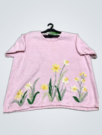 Salon S Knit Sweater with Daffodil Embroidery