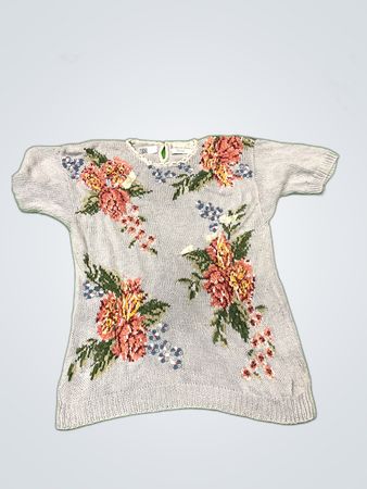 Romantique Smaa Embroidered Floral Knit Sweater