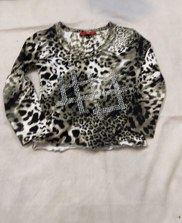 Leah.H. Leopard Print Long Sleeve Sweater