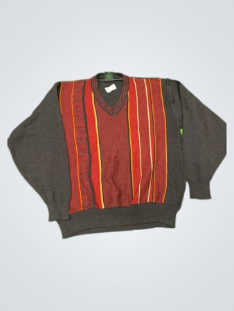 Westbury Patterned V-Neck Knit Sweater