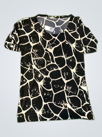 Black and White Giraffe Print T-Shirt