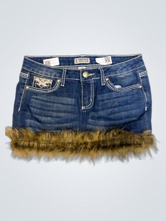 Upcycled Soundgirl Denimrock mit Pelzbesatz