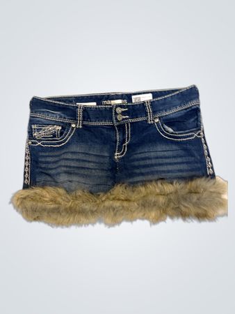 Upcycled Maurices Denim-Minirock mit Pelzbesatz