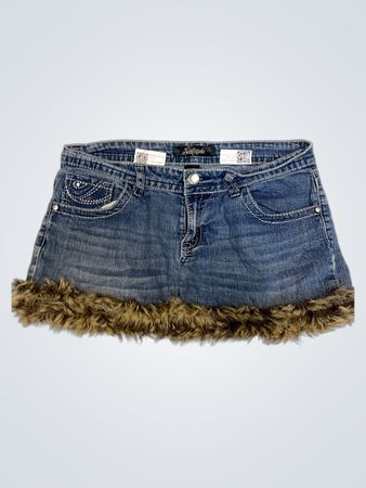 Upcyclierte Southpole Denim Minirock mit Fellbesatz