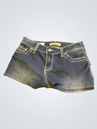 Upcycled YMI Jeans Denim-Shorts