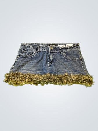 Upcycled Southpole Denim-Minirock mit Pelzbesatz
