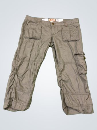 Mudd Cargo Capris