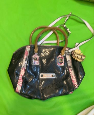 Guess Satchel Handbag
