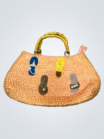 Strandtasche mit Flip-Flop-Verzierungen