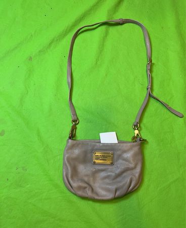 Marc by Marc Jacobs Graue Leder-Schultertasche