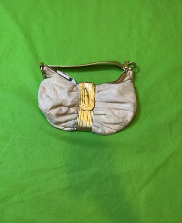 Cream und Gold Handtasche