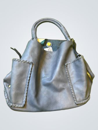 Graue Handtasche mit Reißverschlusstaschen