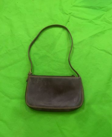 Villager A Liz Claiborne Company Braune Schultertasche