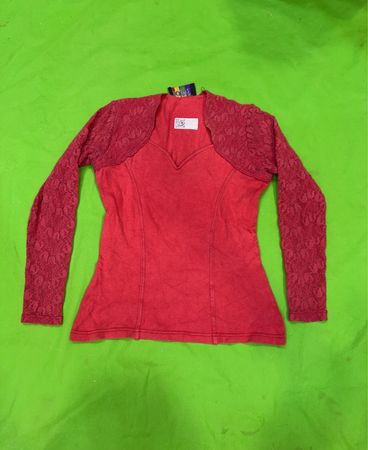 BODY COLLECTION Red Lace Sleeve Top