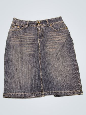 Outfit Denim Skirt