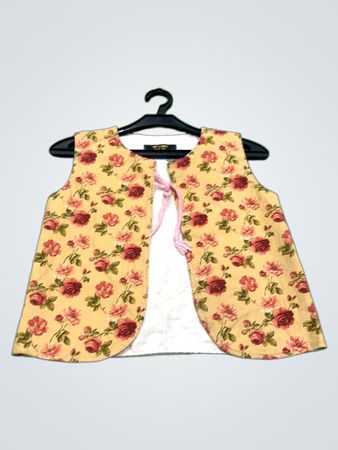 ART LAÏNA by Rea Taba Vest