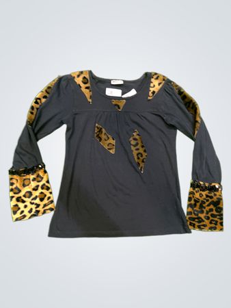 Okay Langarmtop mit Leopardenmusterakzenten