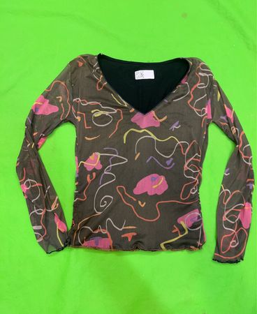 Mesh Langarm-Top mit abstraktem Druck