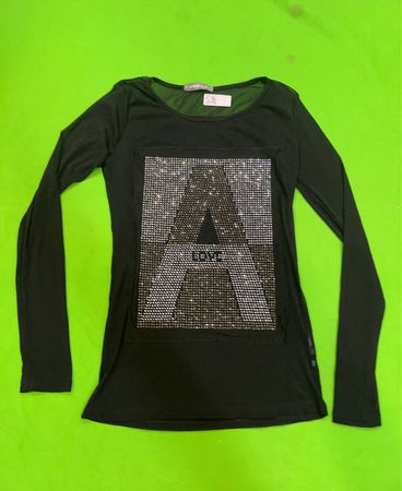 VINCE OTTO Schwarzes Langarm-T-Shirt mit verzierten 'A'