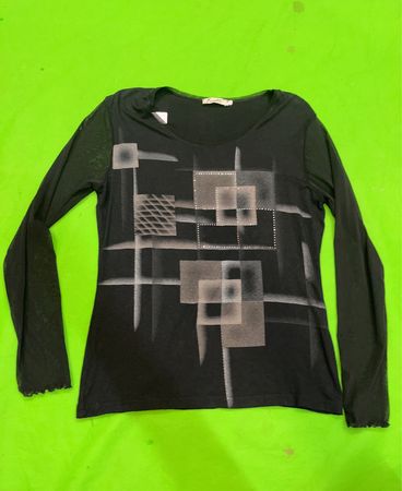 Finette Damen Schwarzes Langarmoberteil mit geometrischem Print