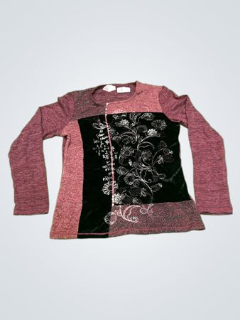 Long Sleeve Women's Top with Floral Design
